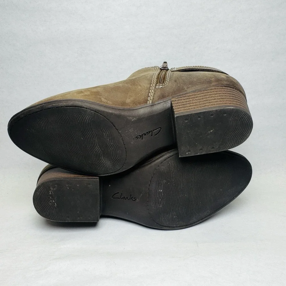 Clarks Adreena Field Ankle Boots Booties Womens Size 8 M Brown Leather‎ Side Zip